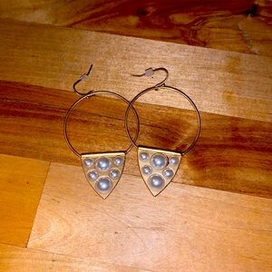 Pearl and gold hoop triangle earrings